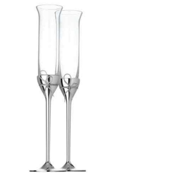 Vera Wang Wedgwood Set of 2 Love Knots Toasting Champagne Flutes Gift Boxed NWT - Picture 1 of 6